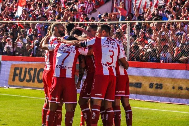 Desde las 15:30, Unión visita a Godoy Cruz en busca de levantar cabeza 