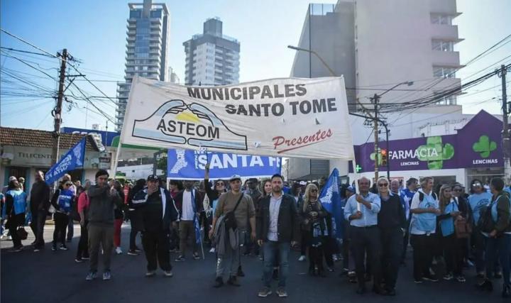 Los municipales santotomesinos en contra de la reforma a la Caja de Jubilaciones