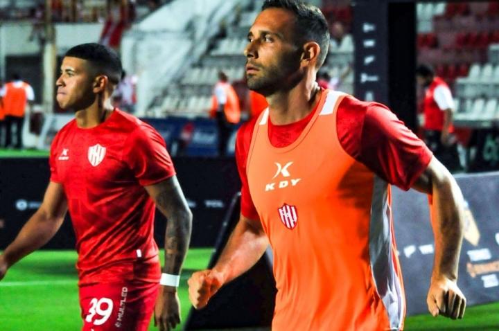 Un grande de Perú quiere al capitán de Unión, Claudio Corvalán 
