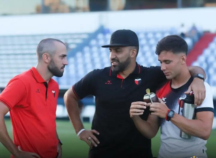 Gorosito probó un equipo con tres variantes 