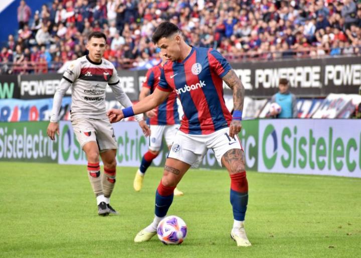 Aburrido empate 0-0 entre Colón y San Lorenzo 