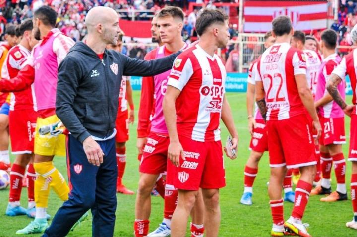 Méndez recupera a un jugador clave, pero pierde a una de sus figuras 