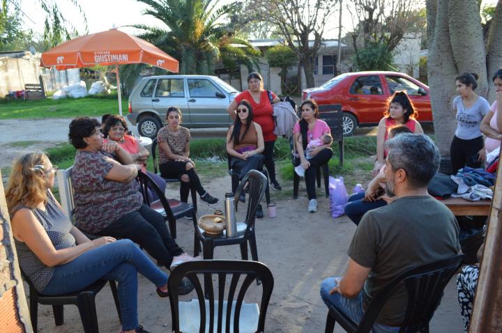 Precandidatos de Igualdad visitaron barrio Las Vegas 