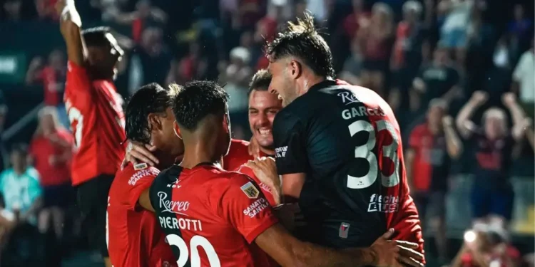 Desde las 18, Colón recibe al Estudiantes de Eduardo Domínguez 