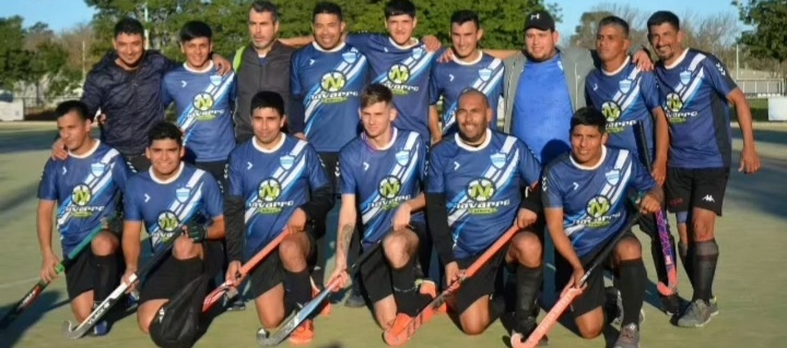 Hockey caballeros:  Atenas entre los primeros cuatro del Campeonato 