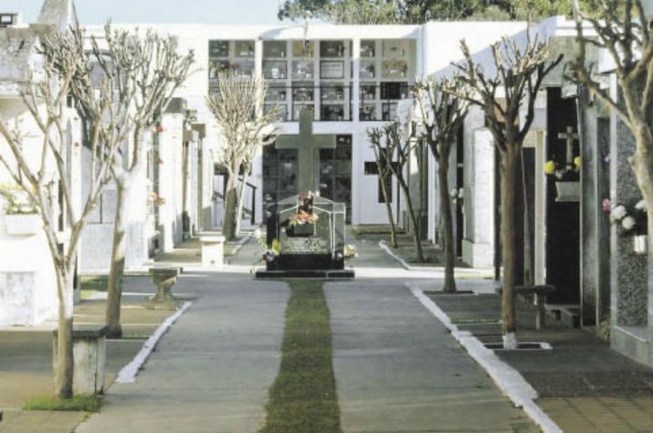 Cementerio municipal de Santo Tomé