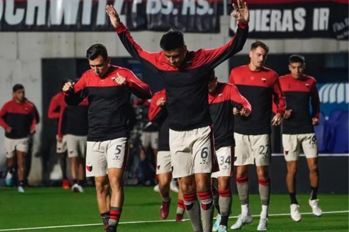 Colón: dos bajas, una sola duda y un regreso para recibir a Racing 