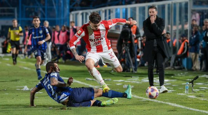 En el debut de Kily González, Unión perdió frente Atlético Tucumán