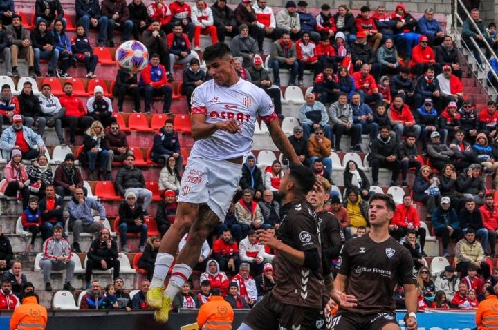 Unión: Marabel tendría avanzada su salida y volver al fútbol paraguayo