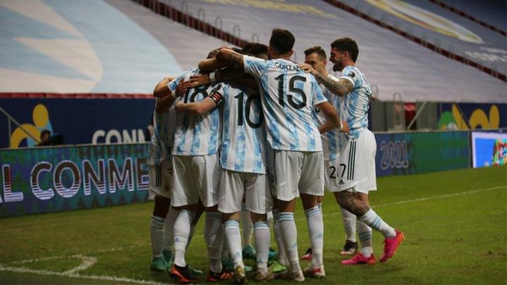 Desde las 21 Argentina buscará asegurar su primer puesto en el grupo 