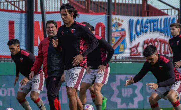 El plantel de Colón queda licenciado por una semana y la dirigencia habla de traer 8 refuerzos