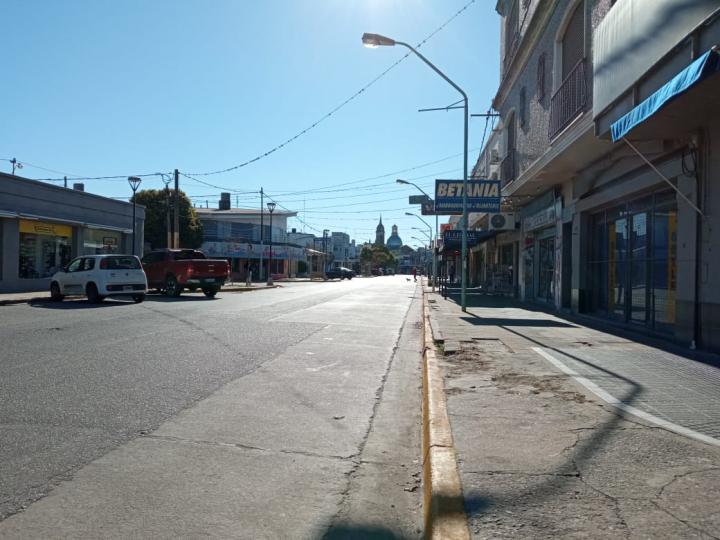 Violento robo a un local de venta de teléfonos móviles