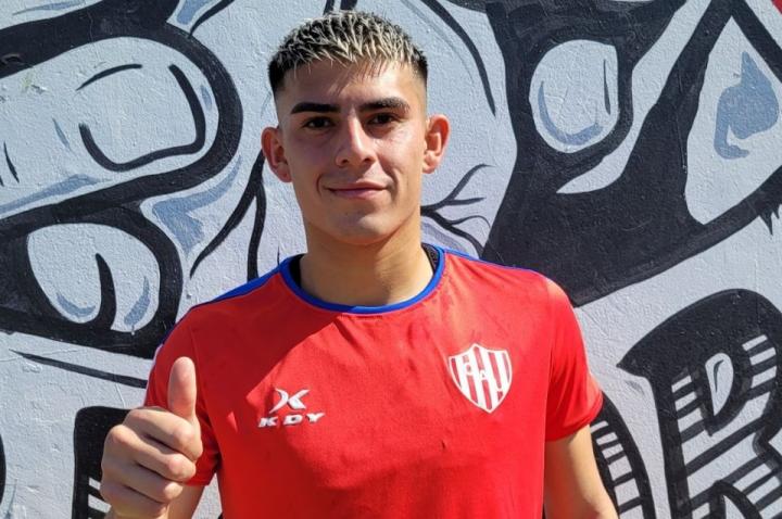 Unión oficializó la llegada de Patricio Tanda y se avanza por Tiago Banegas