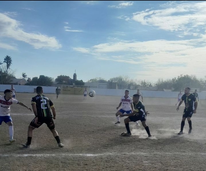 Ascenso liguista: Derrota de Vecinal Gálvez y triunfos de Atenas y Academia Cabrera