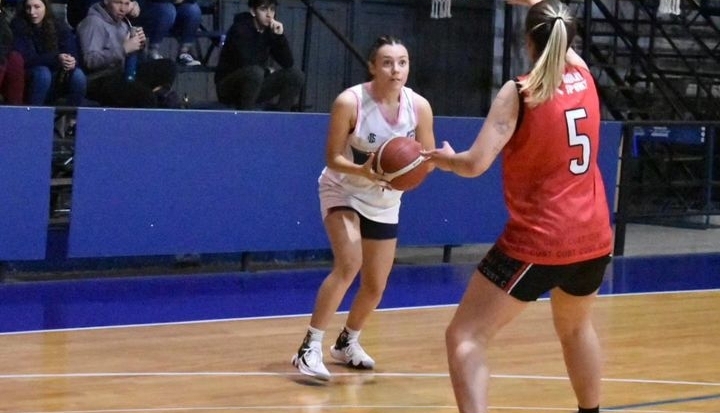 Basquet femenino: Unión Santo tomé derrotó a Gimnasia y Esgrima en el Húngaro Crespi 