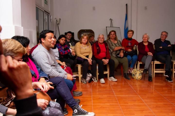 Alvizo visitó Utopía y participó del encuentro con artistas culturales de Santo Tomé