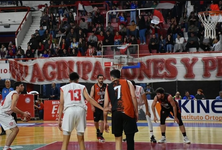 Basquet: Unión se quedó con el Clásico Santafesino en el Ángel Malvicino 