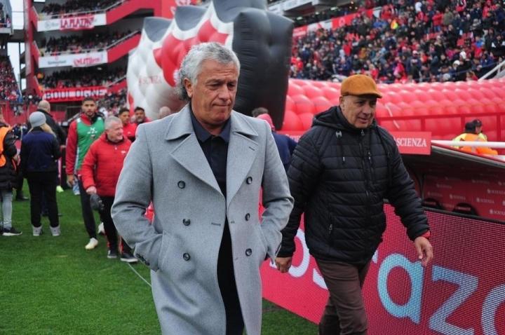 Confirmado: Gorosito dejó de ser el entrenador de Colón