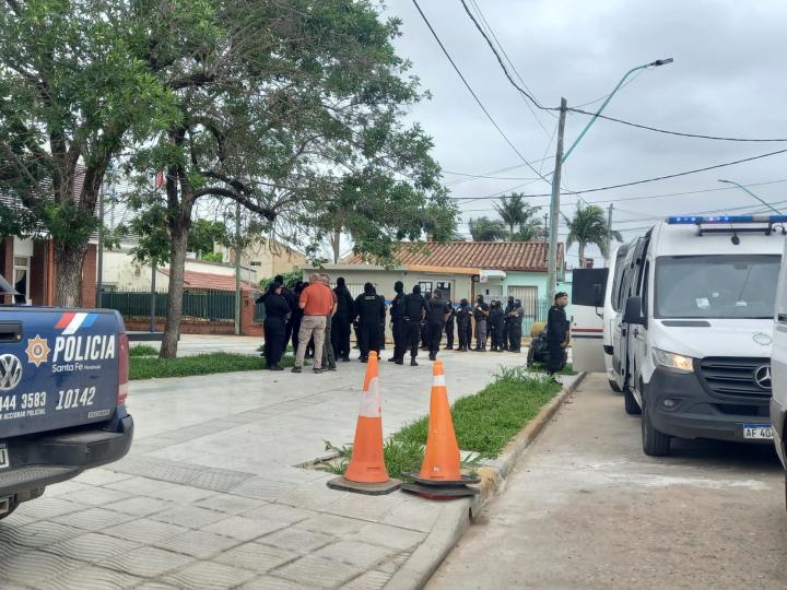 Despliegan operativo para el traslado de 14 presos que estaban alojados en nuestra ciudad