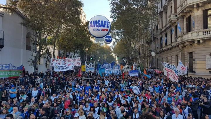 Amsafe adhirió al paro de Ctera y se confirmó el no inicio de clases en Santa Fe el próximo lunes