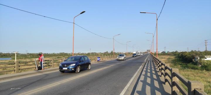 Restringen el tránsito por el Puente Carretero