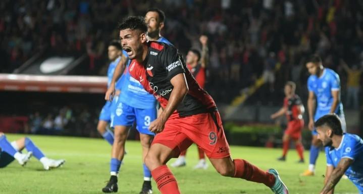 Colón ganó 1 a 0 y es líder de la zona B