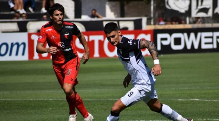 Colón perdió el invicto tras caer 2 a 0 en Mendoza