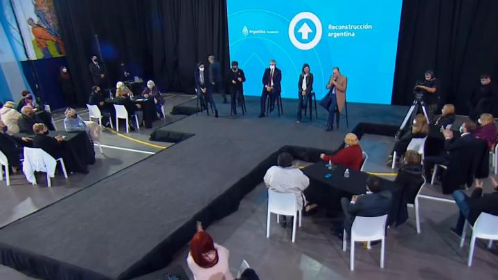 El Gobierno dará un bono de 5.000 pesos a jubilados que cobren hasta dos haberes mínimos