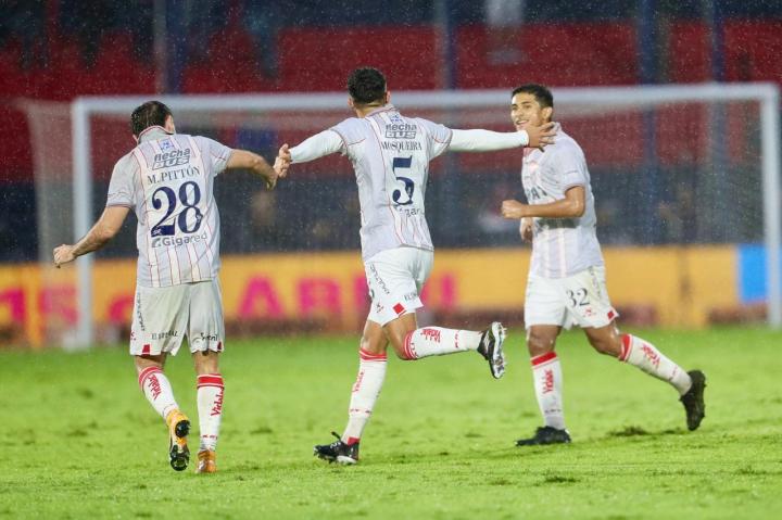 Unión se llevó tres puntos de oro ante Tigre