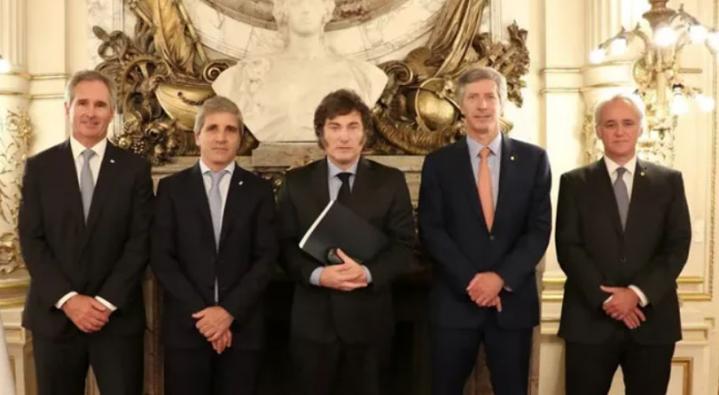 Javier Milei confirmó superávit en el primer trimestre, ratificó el ajuste y aseguró que 