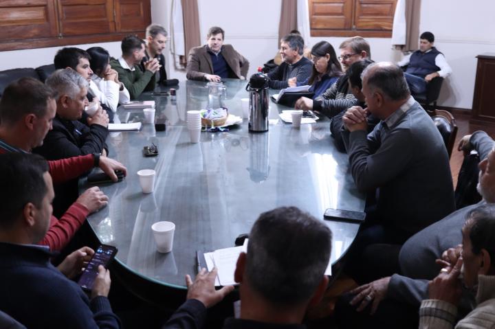 Acuerdo en la paritaria municipal entre Festram y los gobiernos locales