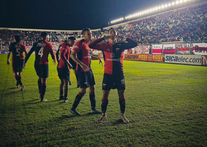 ¡Hoy juega Colón!: el líder visita a Almirante Brown