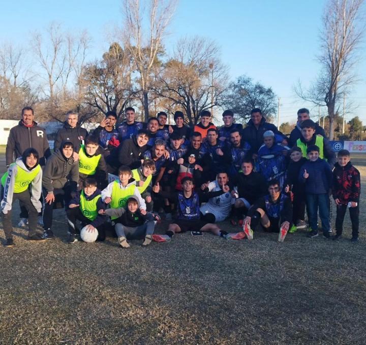 Academia AC lo dio vuelta y sigue firme en el Ascenso