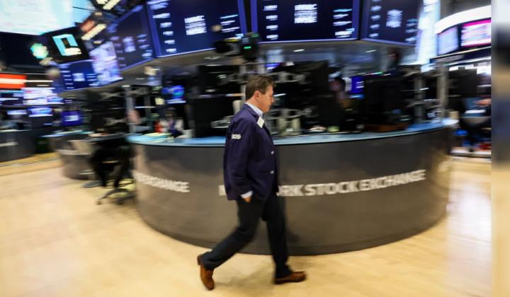 Caen los bonos y el Riesgo País está al borde de los 1600 puntos