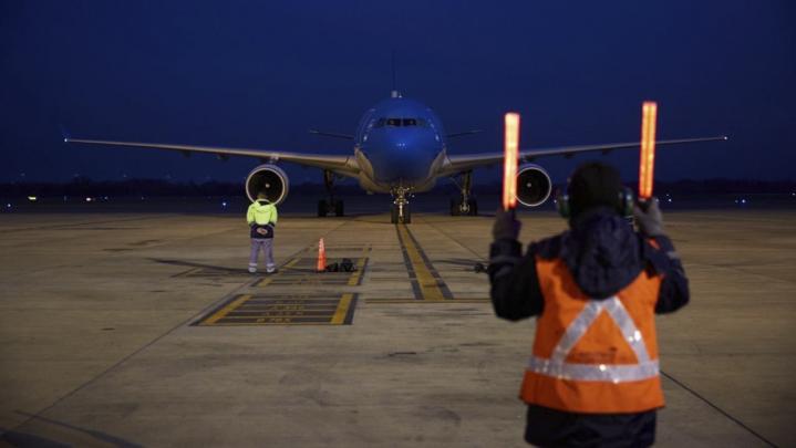 Llegó otro vuelo de Aerolíneas con más de 760 mil dosis de Sinopharm
