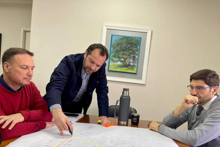 Infraestructura Vial y Nuevo Puente, la agenda del Intendente con el Gobernador