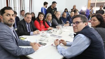 Cuarto intermedio en la negociación paritaria docente y sin propuesta salarial