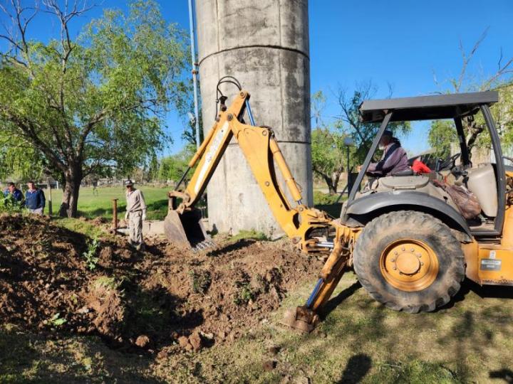 Comenzaron los trabajos de refuncionalización en el Tanque Adelina Centro- Oeste