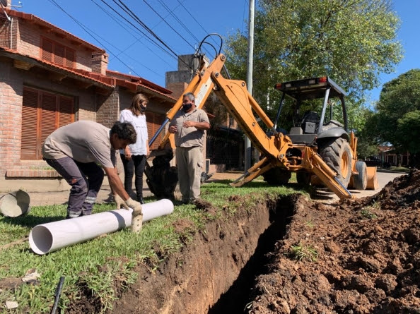 La Municipalidad avanza con el reacondicionamiento del tendido de cloacas 