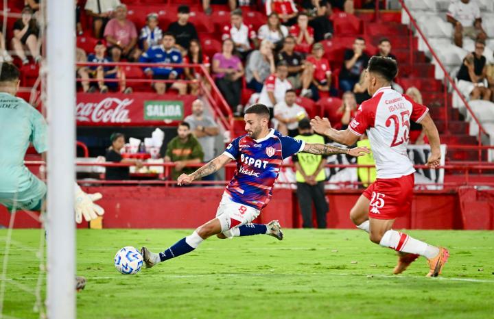 De mal en peor: El tate cayó ante Huracán y se hunde en la tabla de su zona