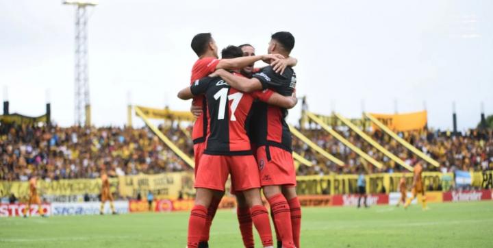 ¡Hoy juega Colón!: a las 17 hs enfrentará a Mitre, en búsqueda de acercarse al primer puesto