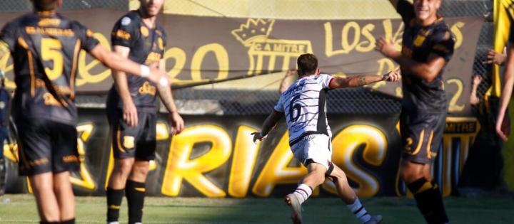 Con un gol de Brian Negro, Colón venció a Mitre en la calurosa tarde de Santiago del Estero