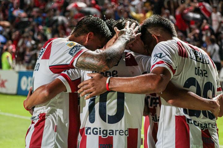 Unión dejó atrás el mal momento y volvió al triunfo frente a Gimnasia
