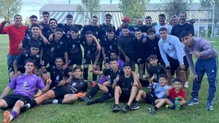 Liga Santafesina: Primer triunfo de Academia Cabrera en Primera y goleada de Floresta para seguir prendido en el ascenso