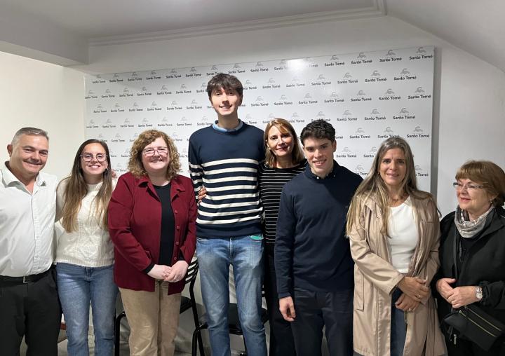 Por iniciativa de Alejandra Chena, el concejo municipal reconoció a jóvenes de nuestra ciudad premiados por su innovador proyecto médico en la UNL
