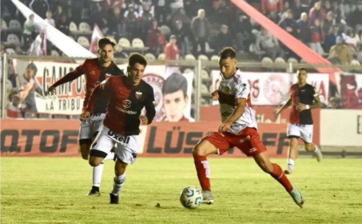 El sabalero no pudo en su visita ante  Morón y cayó 1 a 0 