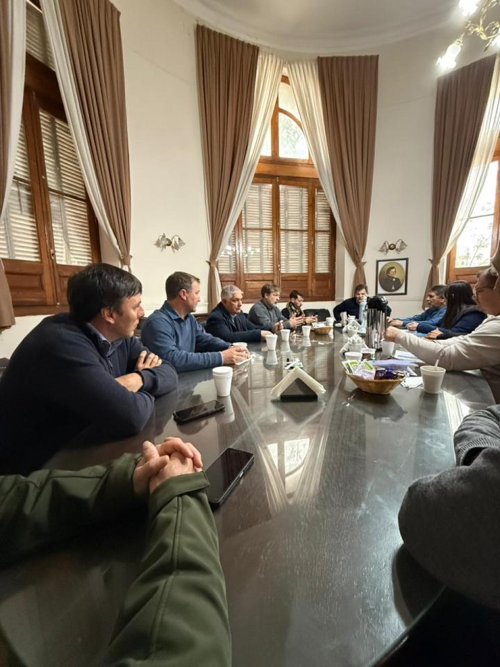Sin propuestas, la paritaria municipal pasó a un cuarto intermedio