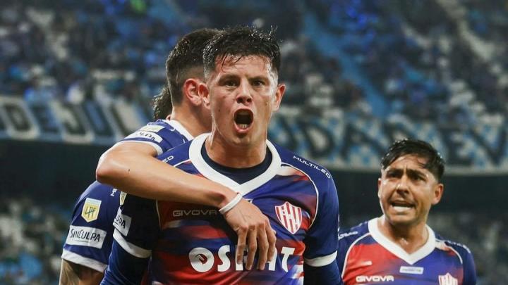 Con autoridad, Unión superó a Racing por 3 a 2
