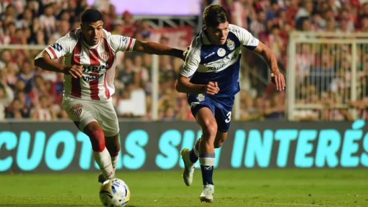 El tate perdió 2-1 y quedó afuera de la lucha por el campeonato