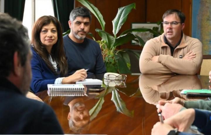 Reunión para analizar la situación de la Ruta Nacional N° 11